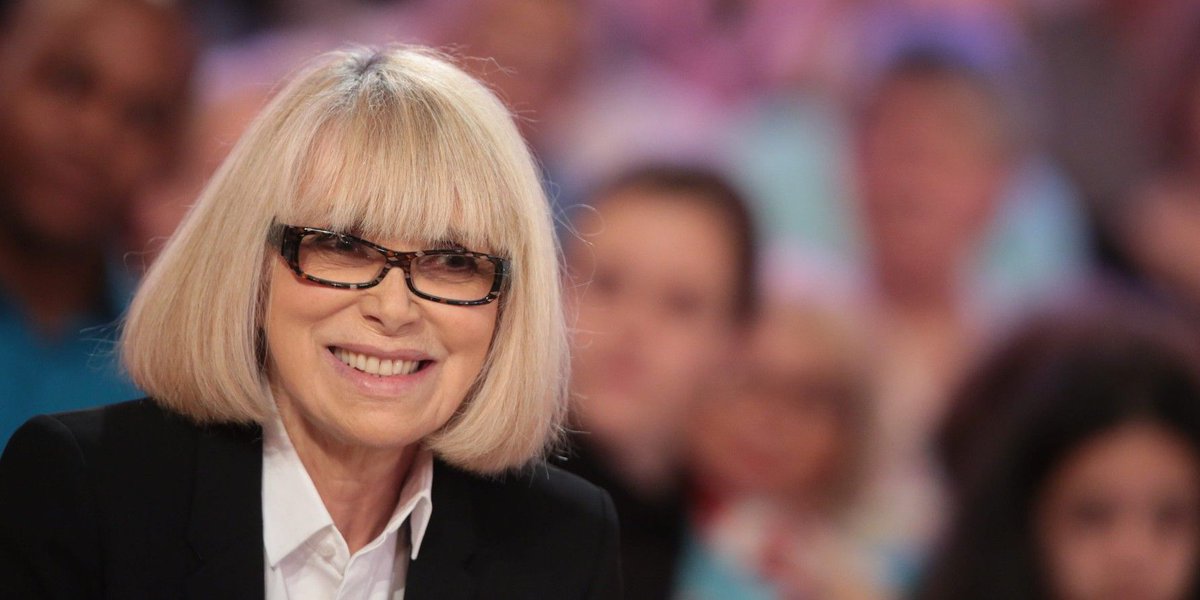 laviemediafr's tweet photo. Mireille Darc, en septembre 2010 : « J’ai trouvé un peu d’éternité » https://t.co/vvo09Q4dRz https://t.co/i64oPLKRPs