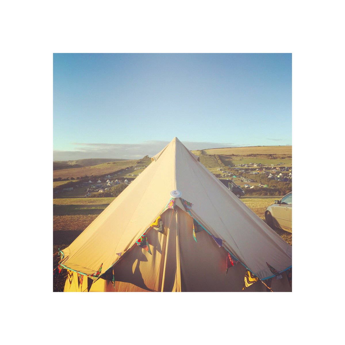 sarahVMAGroup's tweet photo. It's great to be back but definitely missing our little home by the sea @soulpad. #Eweleaze #Camping #belltentlife #Dorset #UKholidays https://t.co/OfUcJS5rt0