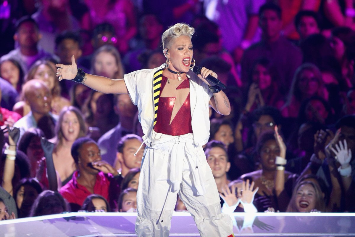 glamourmag's tweet photo. Pink's incredible #VMAs speech to her daughter about beauty standards was the highlight of the night: https://t.co/Vrc1J51ul8 https://t.co/35lhXnUfx4