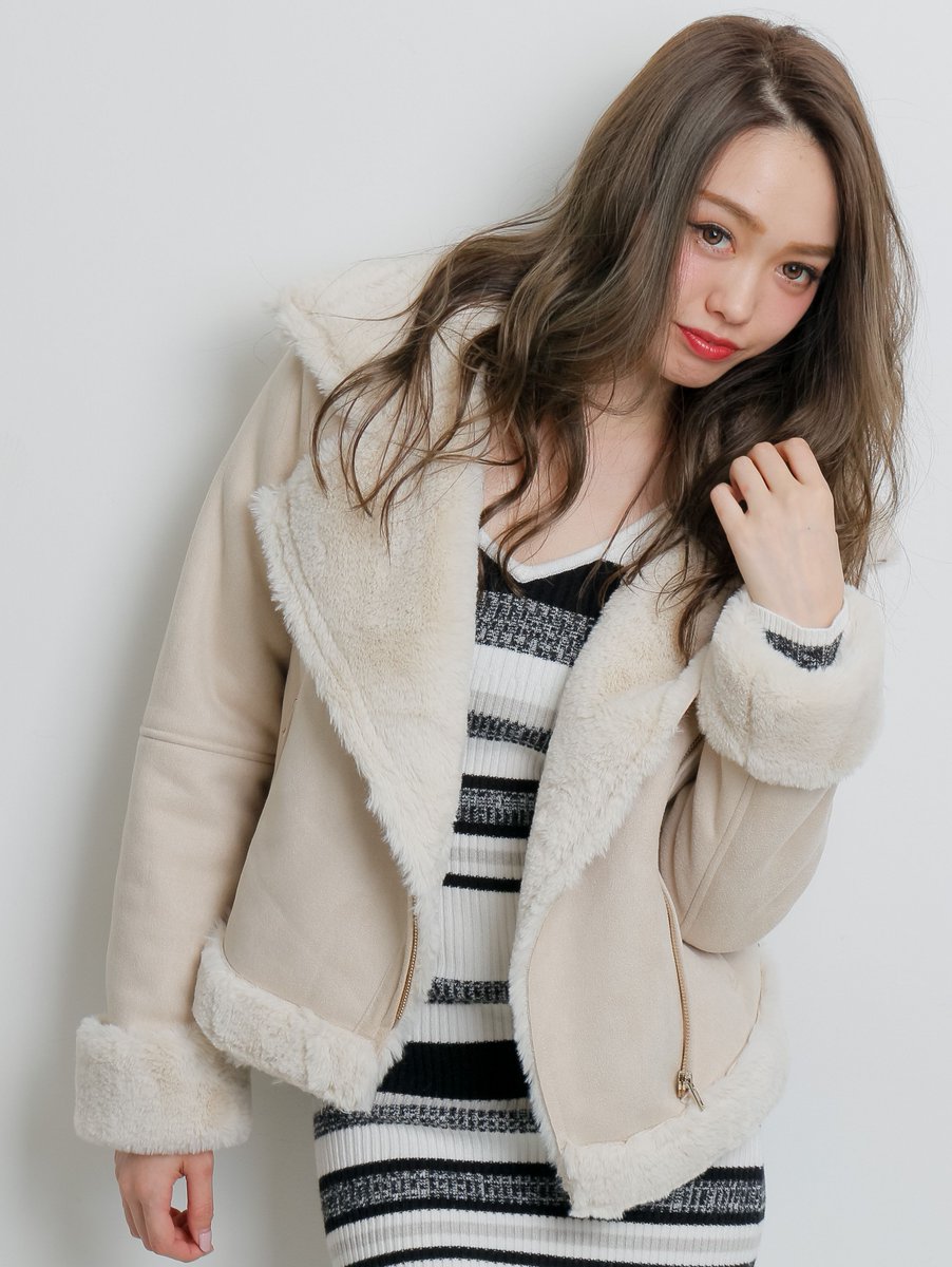 _fashionwalker_'s tweet photo. 【LIP SERVICE】
＞＞本命アウター先行予約＜＜
冬アウターが今だけ10％OFF⛄💌
9月1日(金)AM11:59まで⏰
⇒https://t.co/l99q757aXS

#lipservice #リップサービス #LADYLIP #OUTER
@_lipservice https://t.co/8pcsLicfxe