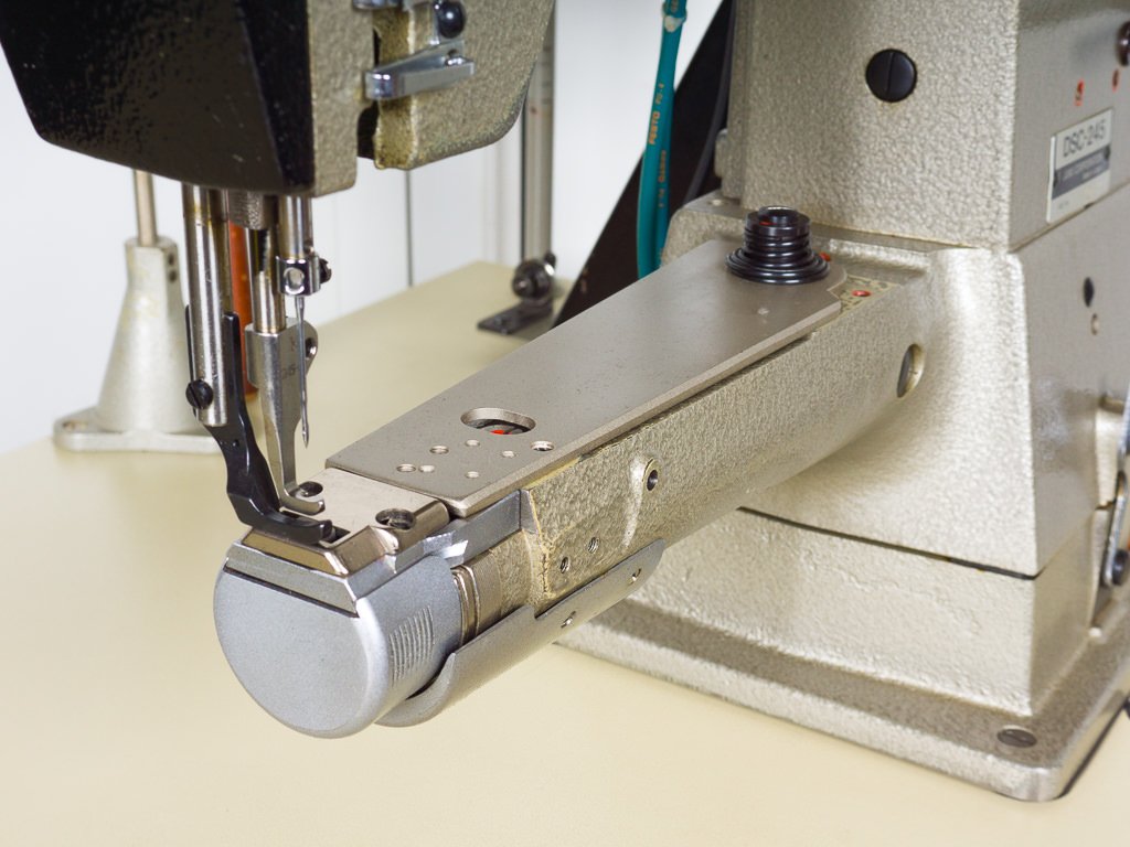 AUTEX24's tweet photo. Juki DSC-245 Freiarmnähmaschine
Juki DSC-245 Triple Feed Cylinder Arm Sewing Machine
#leder #juki #nähmaschine #maschine #autex24 #leather https://t.co/2pDDMziUCX
