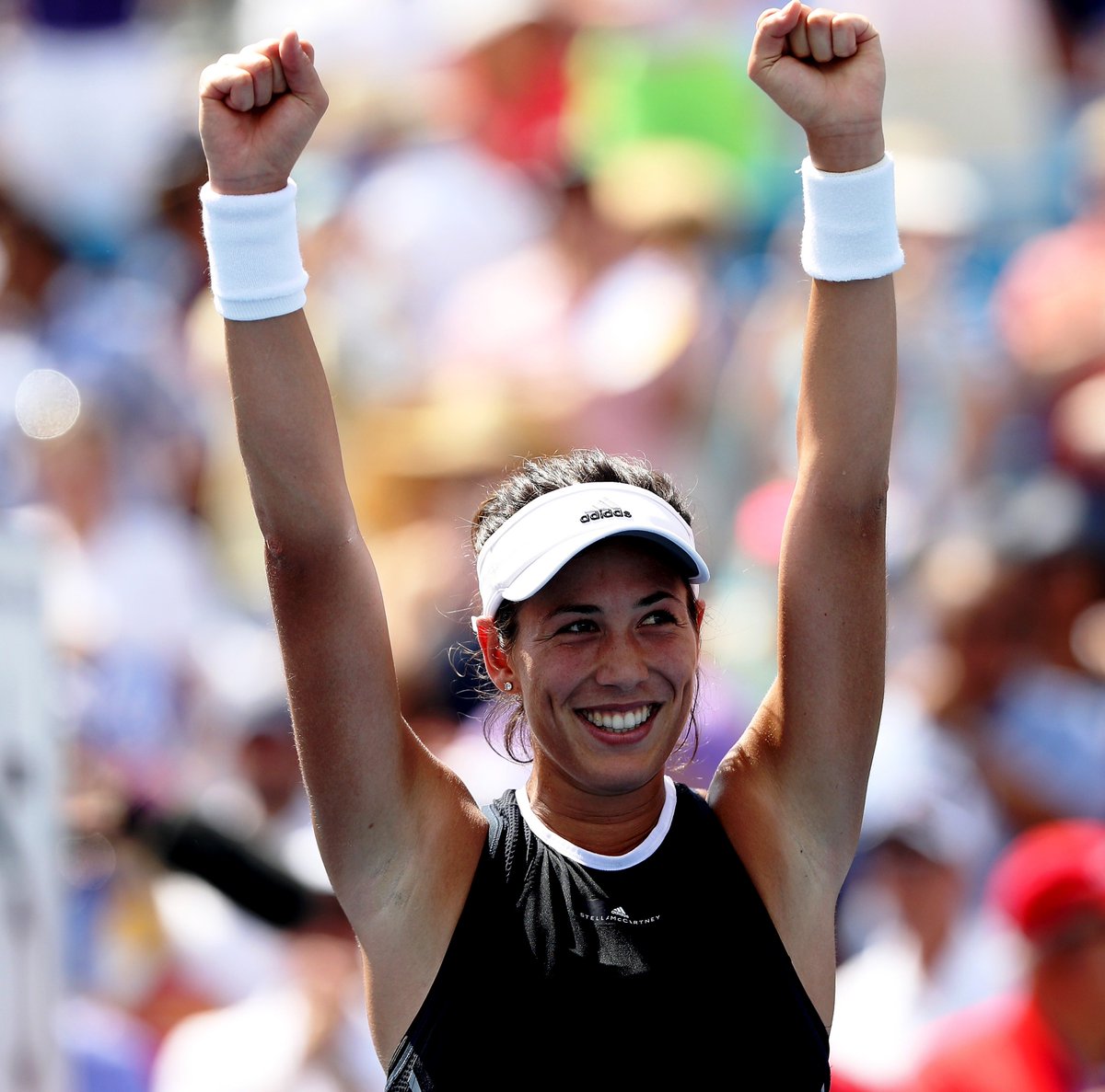 bet365_es's tweet photo. 🏆 ¿Quién tiene más opciones de ganar el US Open?

🔃 - Rafa Nadal
❤️ - Garbiñe Muguruza https://t.co/f3NztAcFMq