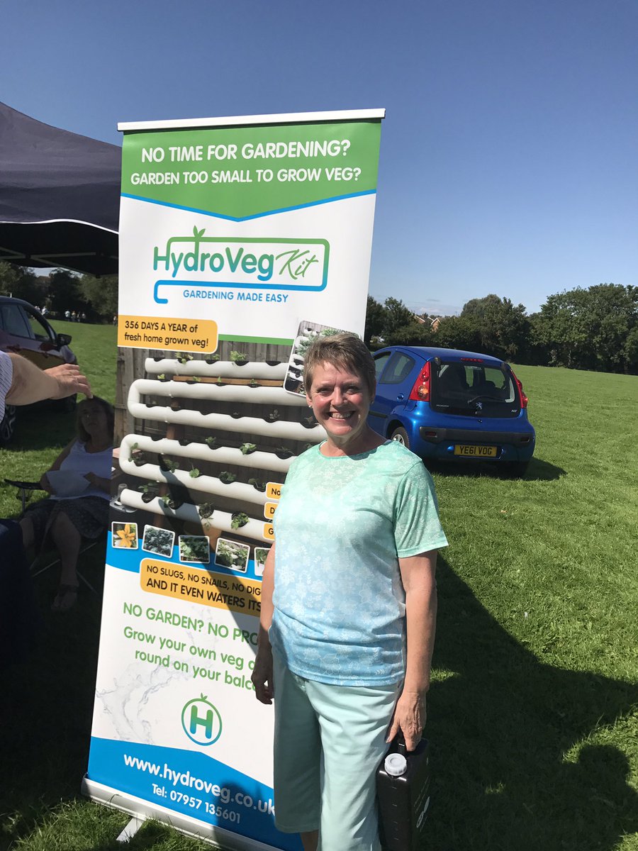 HT_Carnival218's tweet photo. Thank you to 2 of your lovely members for supporting Hinckley Carnival @WomenthatConnec 🎉 #supportingeachother #team #hinckleycarnival2017 https://t.co/ZvwqR0uXiI