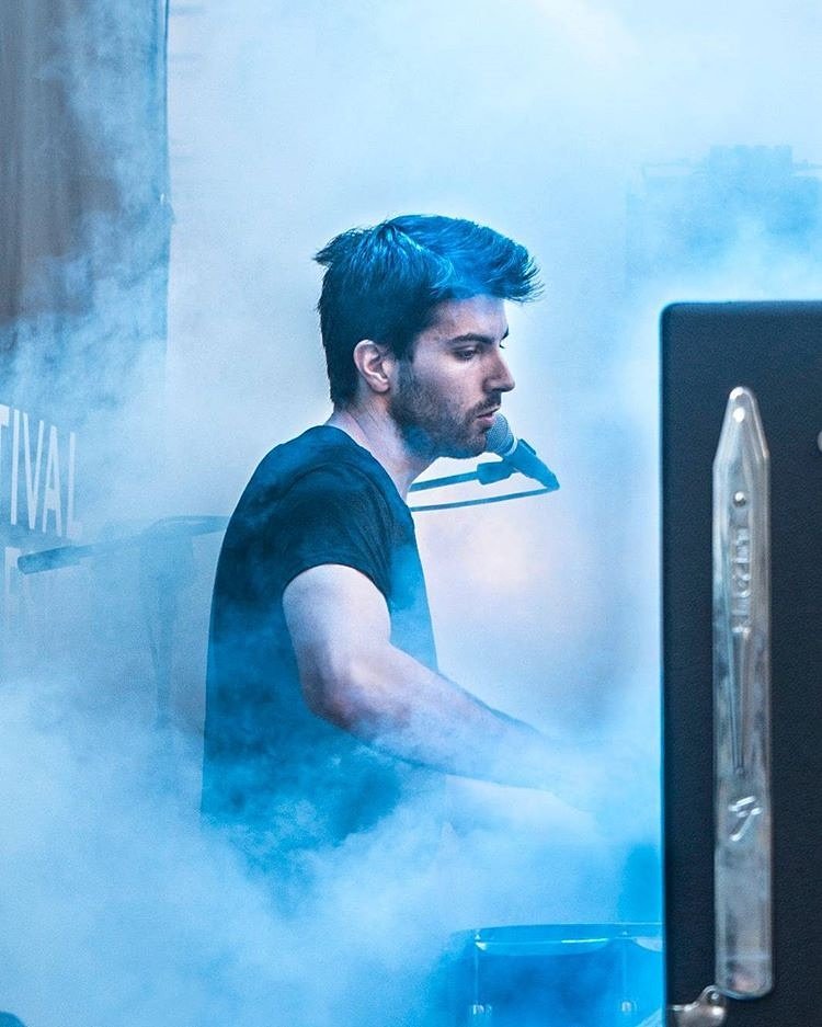 julesandthewolf's tweet photo. En breves noticias frescas para acabar el veranito!! ✌

Tralla!! 🔥🔥

#rock  #photo #summer #galicia #drums #coruña

Fotazo por: @Guandansu https://t.co/sg0BOQFvgV