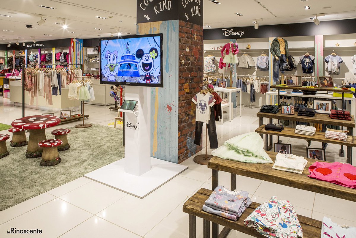Rinascente's tweet photo. Back to #school, clothing and #superhero accessories await you on the 5th floor of #laRinascente in #Milan! @CourageAndKind https://t.co/5oqNRfEoMr
