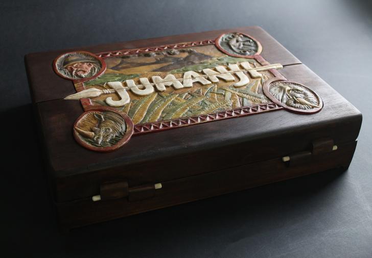 SharpShutterCo's tweet photo. Holy Shit! This Guy Built a Ditto Replica of the Famous Wooden Board from the Film Jumanji https://t.co/MOkuTtLIYB https://t.co/i2JAJLxWMt
