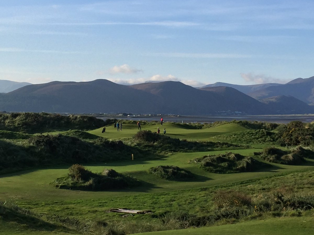 TomKGolf's tweet photo. I wonder would @CraftyDivils be the Official Beer for the upcoming Pro-Am &amp; Pro Event @dooksgolfclub this October. Let us know guys! https://t.co/fskt35STjH