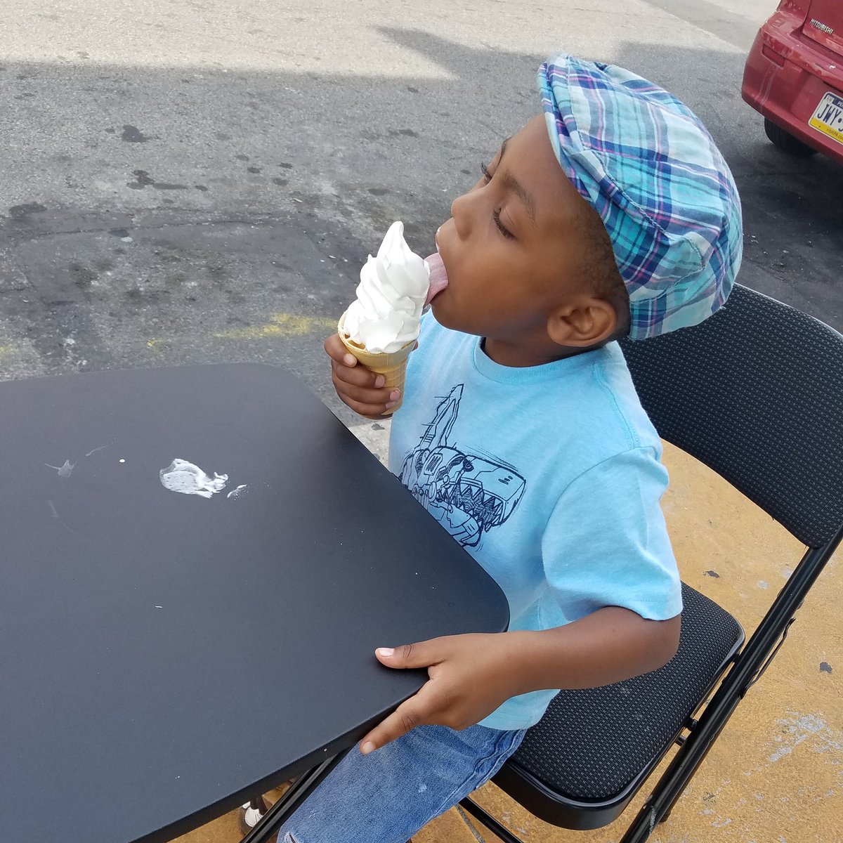 True Love, a boy and his ice cream!

#siddiqswaterice #264south60thst #icecream #waterice #cobbscreek #makingadifference #stakeholder