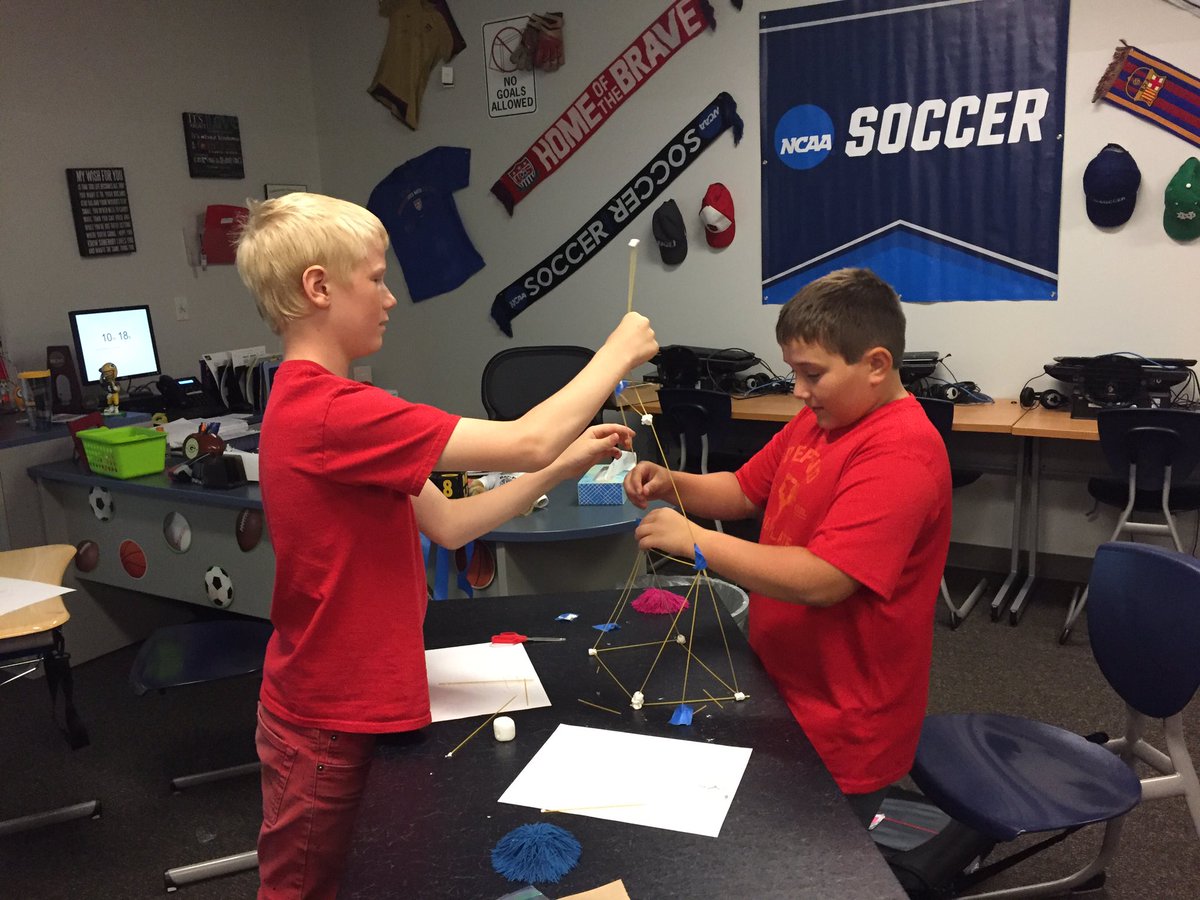 rpemshuskies's tweet photo. Beware of the tricky marshmallows! #teamwork #marshmallowchallenge #MsOgrensclass #epeast https://t.co/UKUJbY38vv