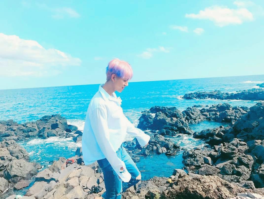 Yujin_12's tweet photo. #BLUE #BAP #BAP_20170905 #HONEYMOON 💙더 블루 하게 보정💙
@BAP_Daehyun 이뻐💙 https://t.co/NnJ5mTQ7Ay