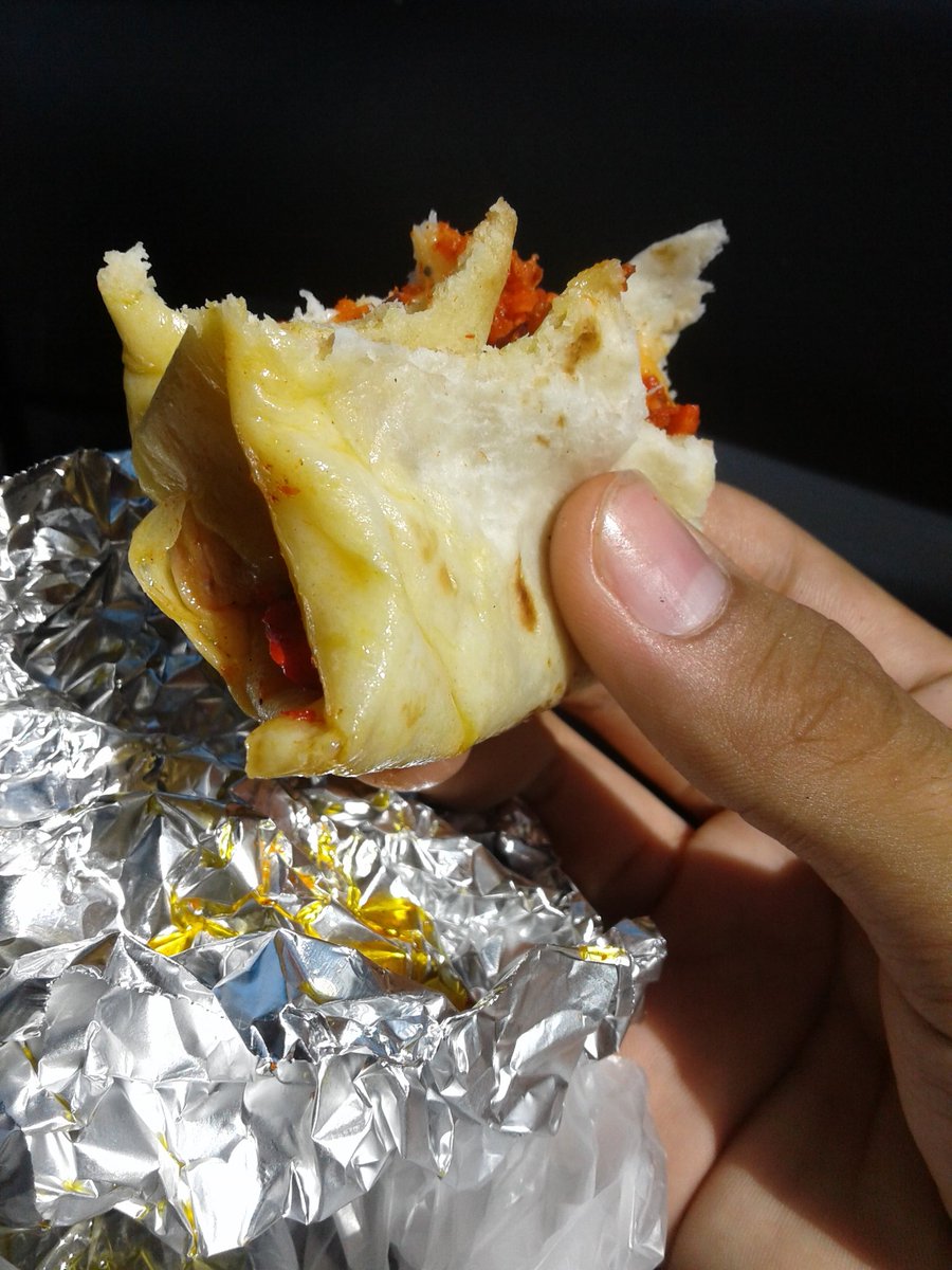 Oye_Leonel's tweet photo. Un burrito Grasoso https://t.co/3x2FNOBVWA