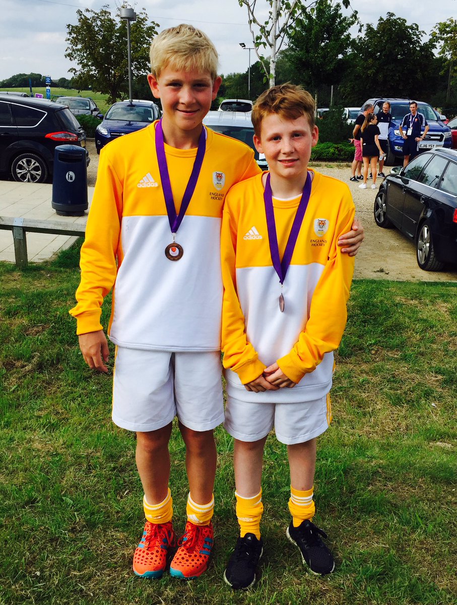 SevenoaksHC's tweet photo. Well done to Paddy and Alex winning bronze for the Saxon Tigers in the U15 age group this w'end at #FuturesCup @EnglandHockey #purplefuture https://t.co/oRl1OccwXG