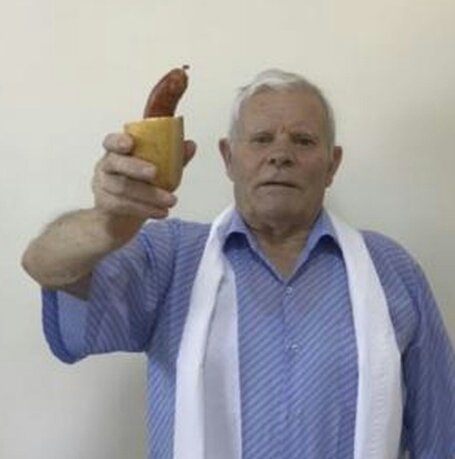 This_is_Velasco's tweet photo. @TICritics Premio nobel al que mezclo esto: #ChoriPan #PenApple https://t.co/GXXHQCQTGs