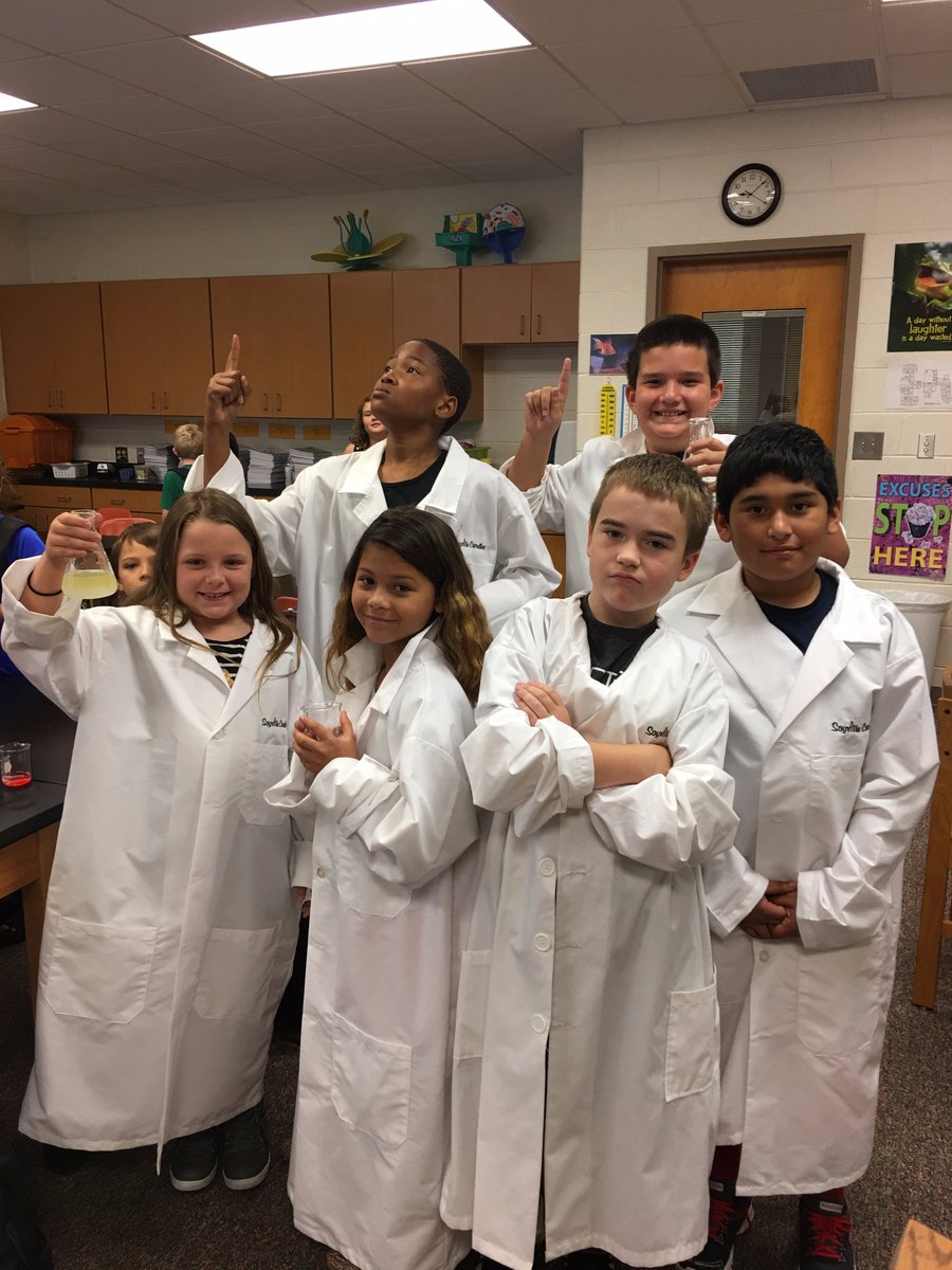 Renee_Loan's tweet photo. Love our 4th grade Ss who proclaim they are the future of STEM! Thankful for the teachers who instill knowledge & confidence #lcsedtech https://t.co/yYALprWbx5