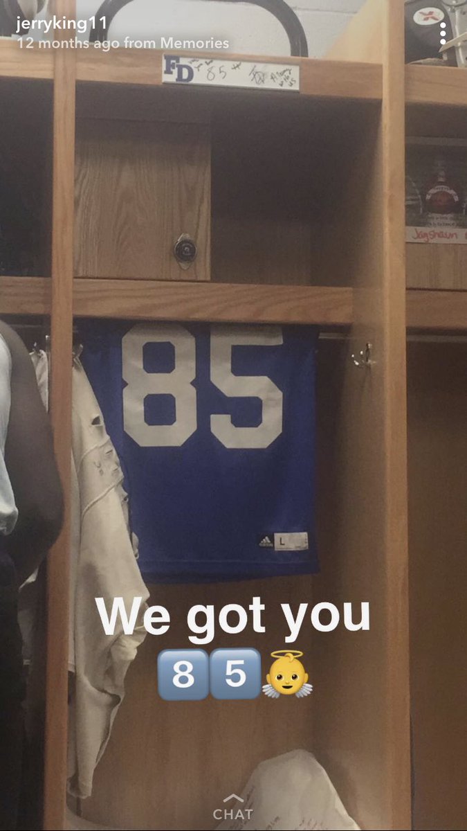 TrixR4_adultz's tweet photo. We miss you &amp; love you Lil bro watch over us ❤️💉😇🙏🏾😰. #85FORLIFE https://t.co/dZeCsoCWwL