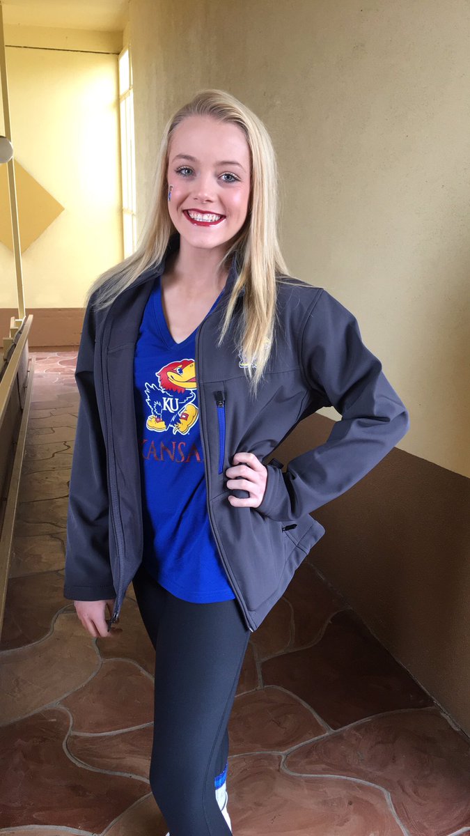 BrandaJanae's tweet photo. Your newest student of USD 225! I am SO excited to have you apart of this amazing community! #FirstDay #LoveYou https://t.co/uQKKNR6mSn