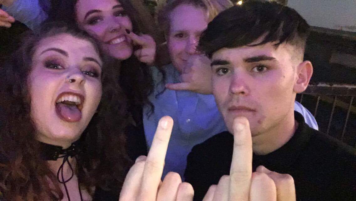 Gord97UK's tweet photo. Squad goals last night https://t.co/c3bfpzuIKx
