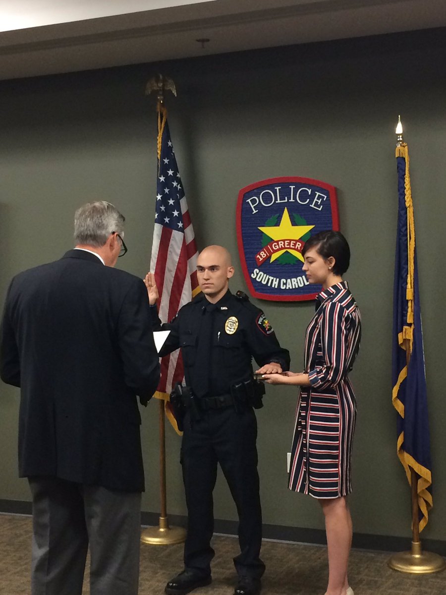 GreerPolice's tweet image. Our newest officers were sworn in today &amp;amp; they will begin the field training process.