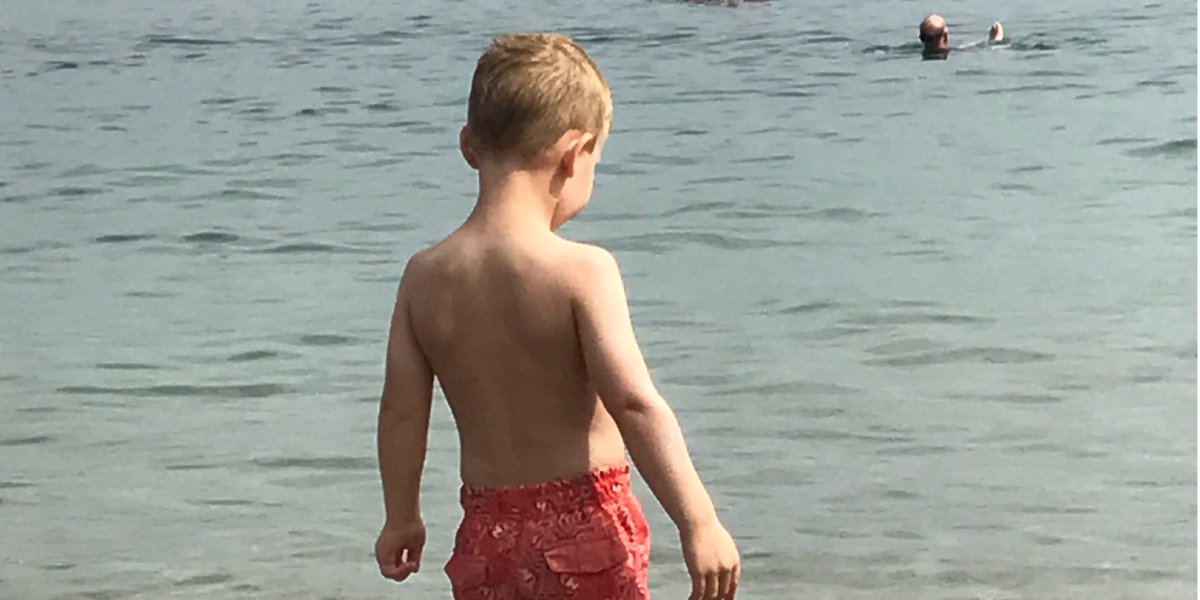 freshairmarlow's tweet photo. Gorgeous day at the beach. Don't want the holiday to end. #summerholidays #noscreenfun https://t.co/aMOQFRvazJ