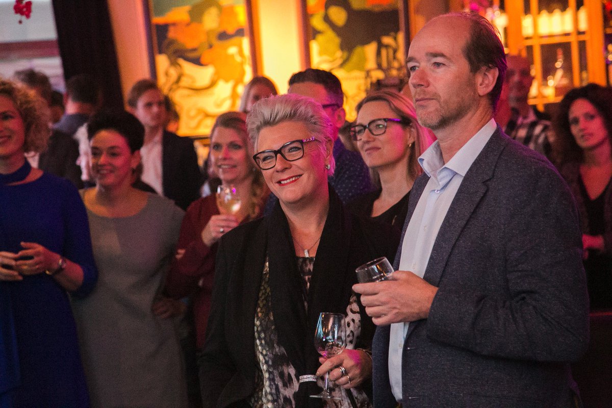 MosselpartyVeen's tweet photo. Heb jij je al aangemeld voor de derde editie van de #VeenseMosselparty? Koop je kaarten op https://t.co/N7QF2USIyh. https://t.co/Kh0b819ecv