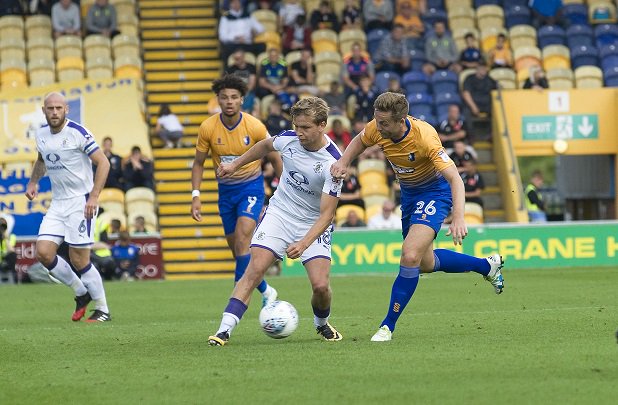 Luke's a Berry good signing, say his new Luton team-mates #LTFC #COYH bedfordshire-news.co.uk/luke-s-a-berry…