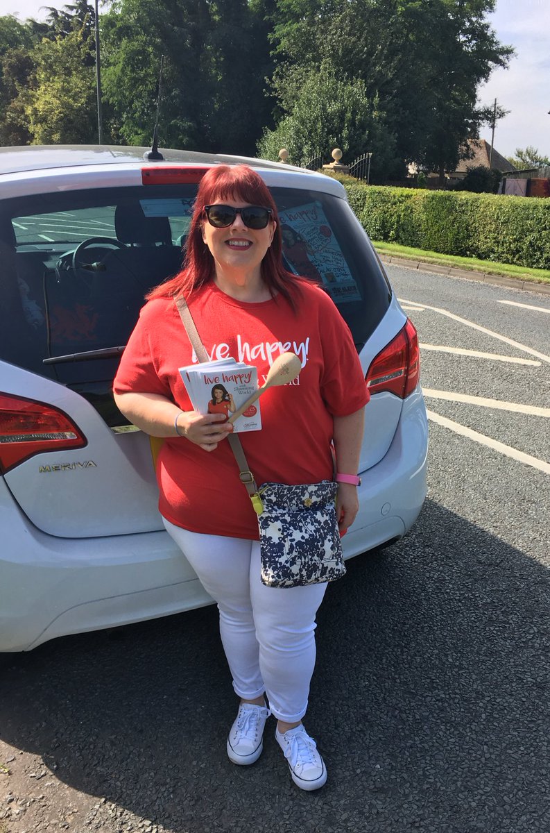 alisaundersSW's tweet photo. Spreading the @SlimmingWorld love again in #Evesham #slimmingworlduk #weightloss #weightlossjourney https://t.co/YBmrBOLIAh