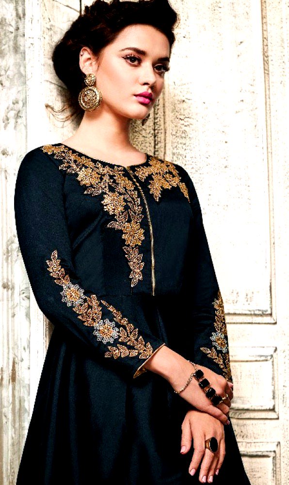shimorocom's tweet photo. Black Floor Length Party Suit
Shop: https://t.co/Ty5Q5CJpH6
#salwarkameez #salwarsuit #shoponline #onlineshopping #salwarshopping #ethnic https://t.co/sb6ftGx8Ec