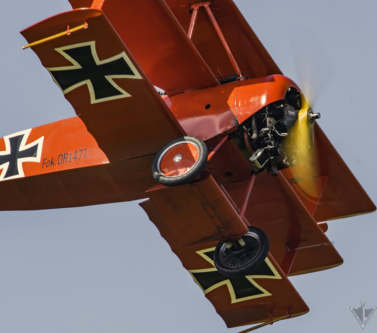 vjaeroimage's tweet photo. red baron at Selfridge #selfridge #redbaron #fokker #fdr1 #victorjulietaero #greatwarflyingmusuem #greatwar #WWI #avgeek https://t.co/Ree8aaGiUV