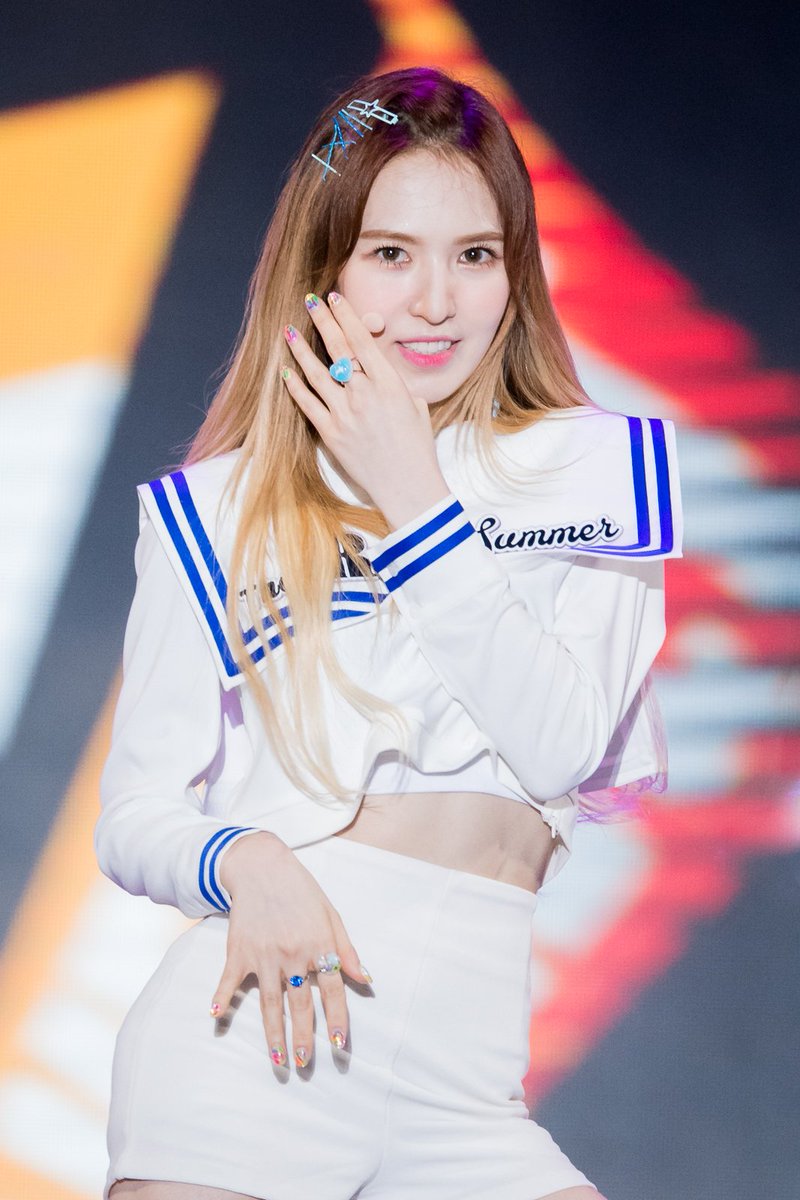 gallrof_RV's tweet photo. 170724 울산 음악중심 Rookie 59pics
https://t.co/svE9j8U6NR https://t.co/njqGCY3LhF