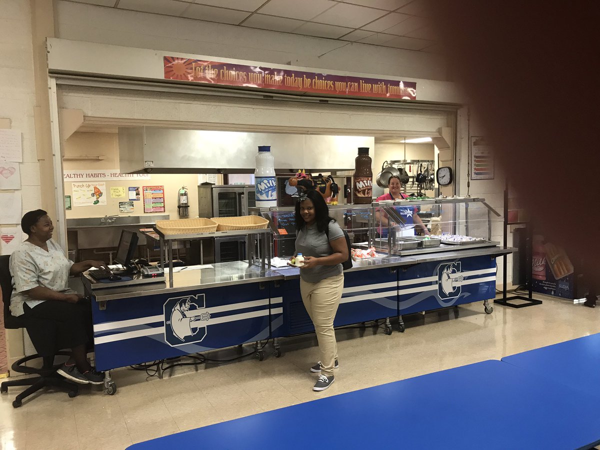 abeattybcs's tweet photo. Breakfast at CSD #bcsfirstday17 https://t.co/K8J8azp0Iz