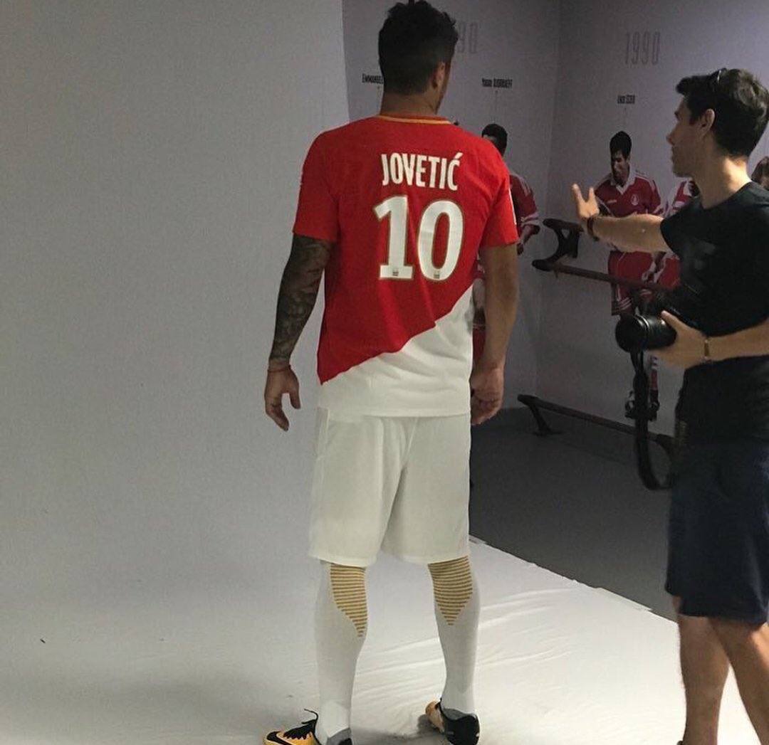 SoccerrWeb's tweet photo. BREAKING | New Monaco signing Jovetic takes over number 10 of Kylian Mbappe! Transfer of Mbappe to PSG looks done! https://t.co/L40Uoq9kUH
