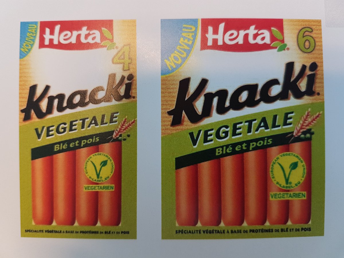 Morgan_Leclerc's tweet photo. Des knackis Herta végétariens (en octobre) ! Et pq pas du coca sans sucre...😁 #vegan #Food https://t.co/aEX0UD4vzw