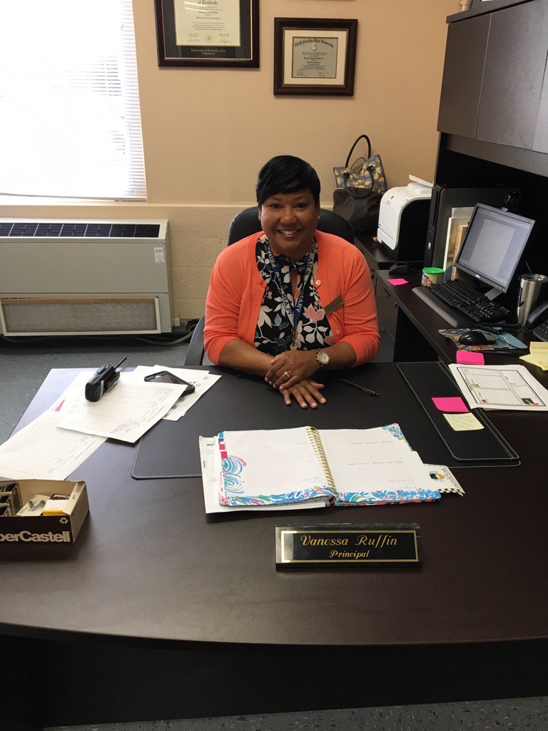 EstersKimbrie's tweet photo. #bcsfirstday17  #new principal #newyear https://t.co/XJYISgcyPd