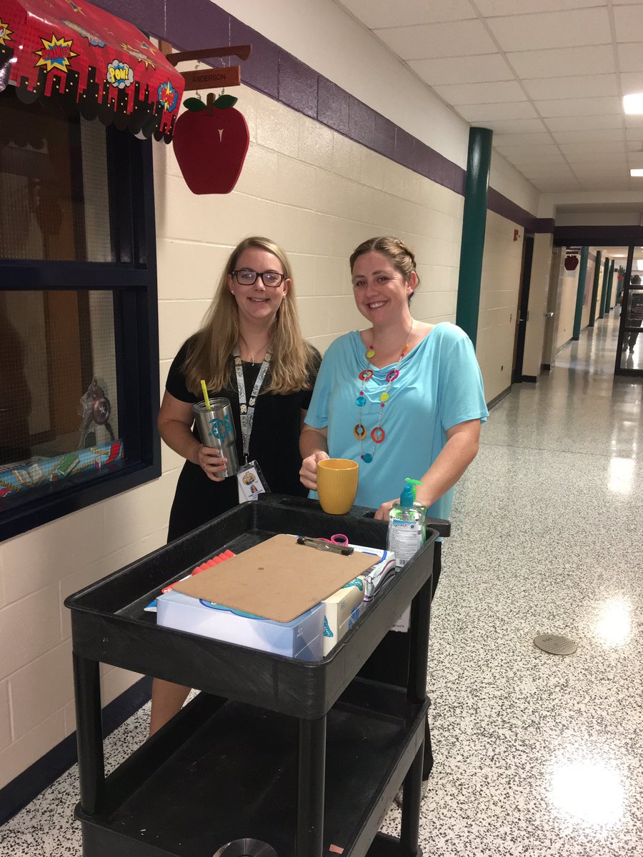 JenniferBrayboy's tweet photo. #FirstDayofSchool #lresexplorers #icccs @CumberlandCoSch @CCSElemEd @dcwnbct @EboniMassey @mellottahill1 https://t.co/59CUQeOAEC