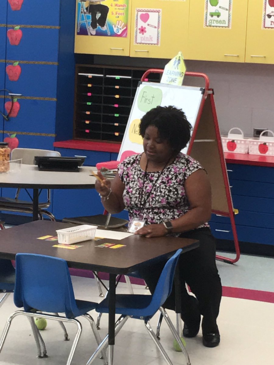 JenniferBrayboy's tweet photo. #firstdayofschool #lresexplorers #icccs @CumberlandCoSch @CCSElemEd @dcwnbct @mellottahill1 https://t.co/Qq9Luw6DiE