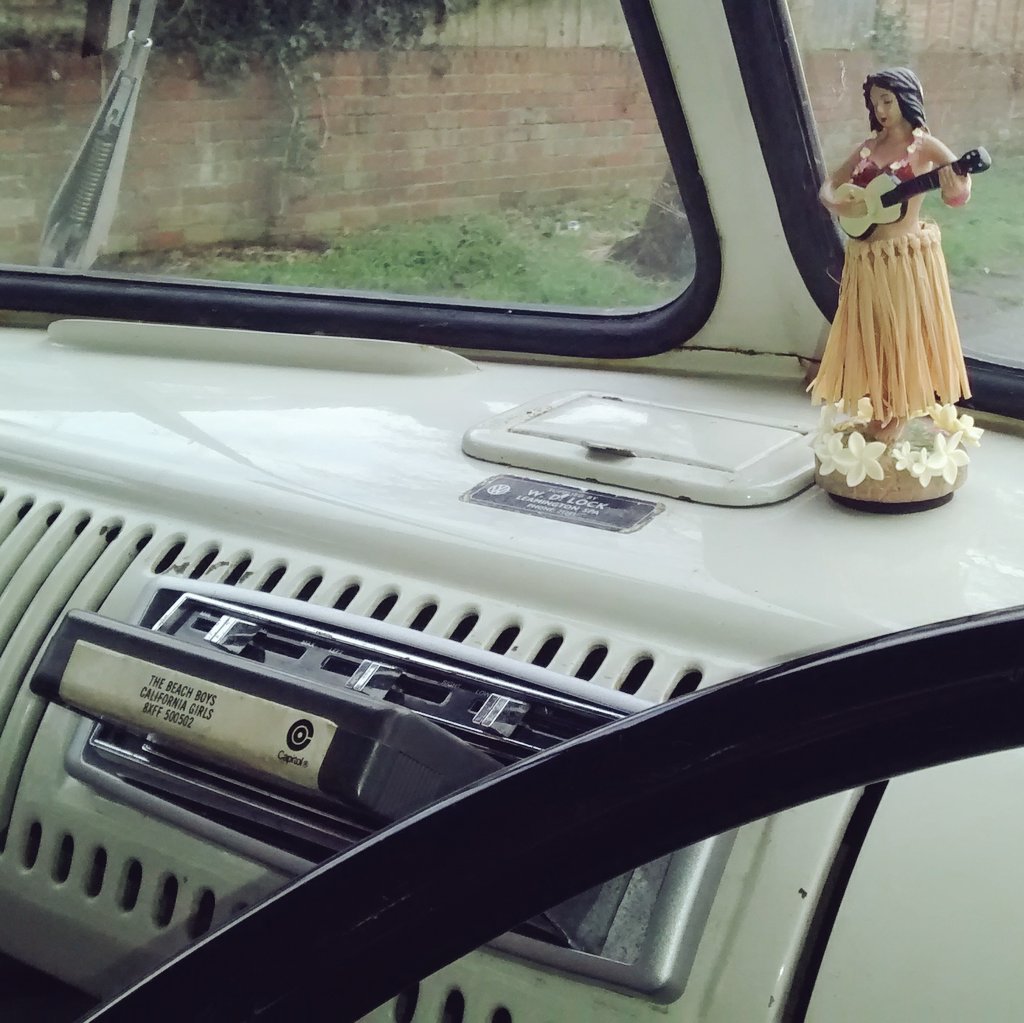VWWeddingRosie's tweet photo. Just what the #BankHolidayWeekend is for! #love #bankholiday #vantimes https://t.co/8IUFMCOgDQ