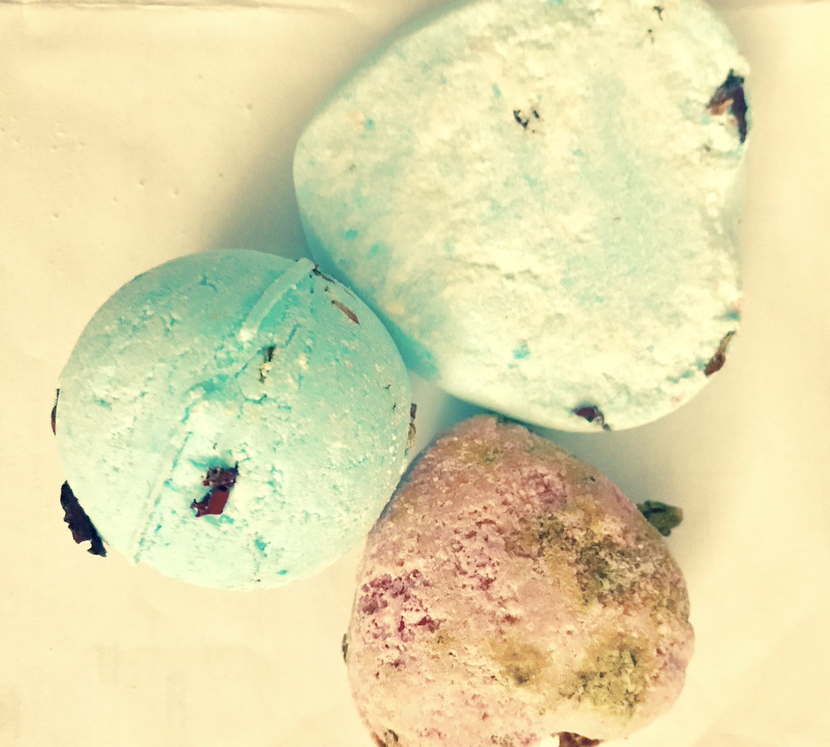 be_experimental's tweet photo. Did you know that we now offer bath bomb making as a science party add on? https://t.co/Pl075q0uP7 https://t.co/hbAGaqUGW2