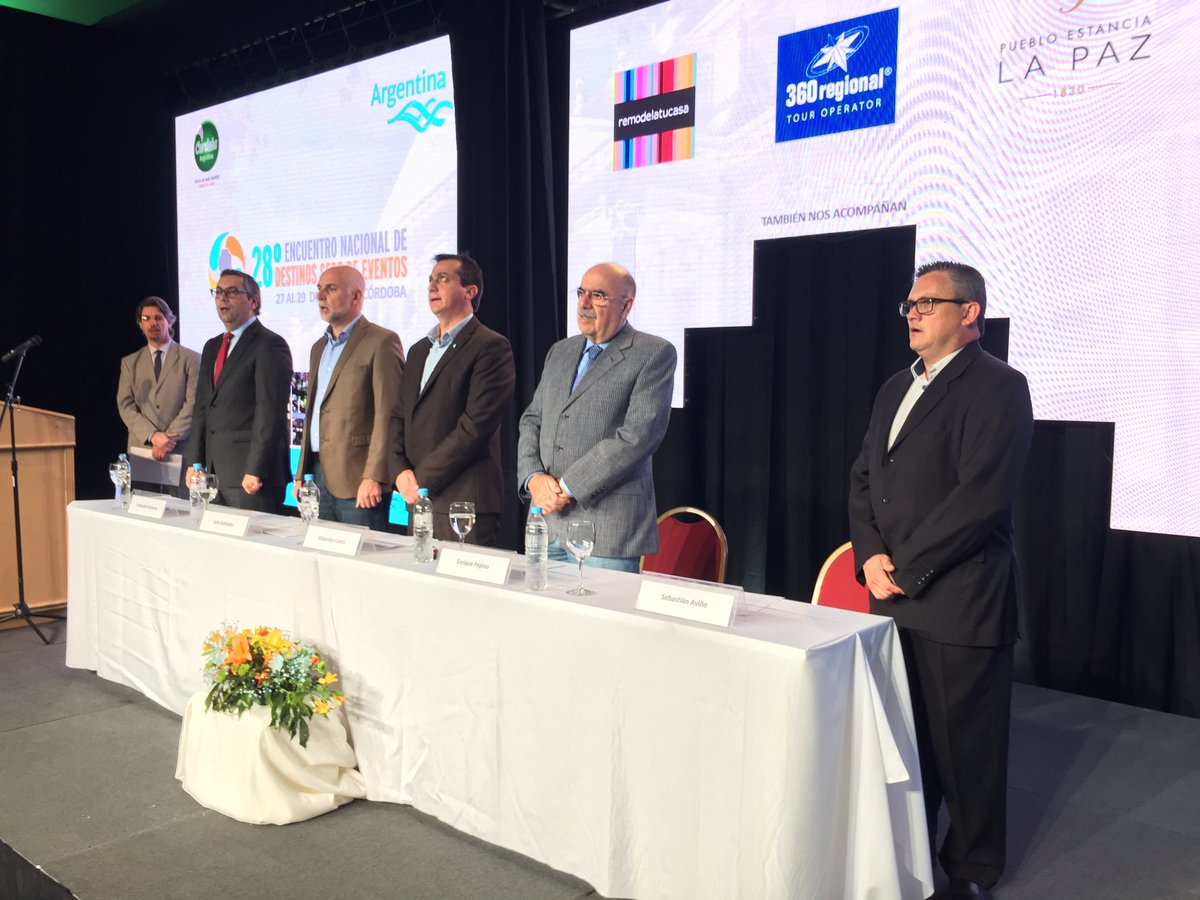 revistaferias's tweet photo. #EncuentroDestinosCba | Ceremonia de apertura @hinncordoba @cordobabureau @aoca_argentina @MinTurismoAR https://t.co/r6jyiqHAeY