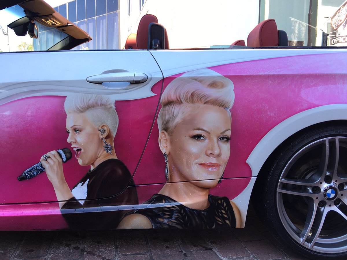 AirbrushWayne's tweet photo. A person who inspires so many, inspires me. Thank you @Pink #inspire #Respect #Tribute https://t.co/Kp0487NrPR