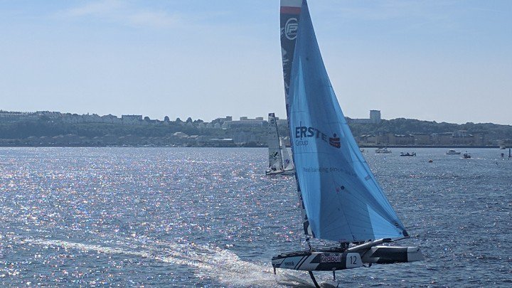 PenguinsRuth's tweet photo. We are flying #Extremesailing #Madeforwater https://t.co/0LI0bJwXO0