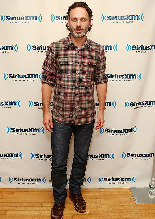 collette04's tweet photo. @FlashiKat @NormansCat @wwwbigbaldhead @JDMorgan Happy #ManCrushMonday β€ #TWDMen https://t.co/esftDaiECV