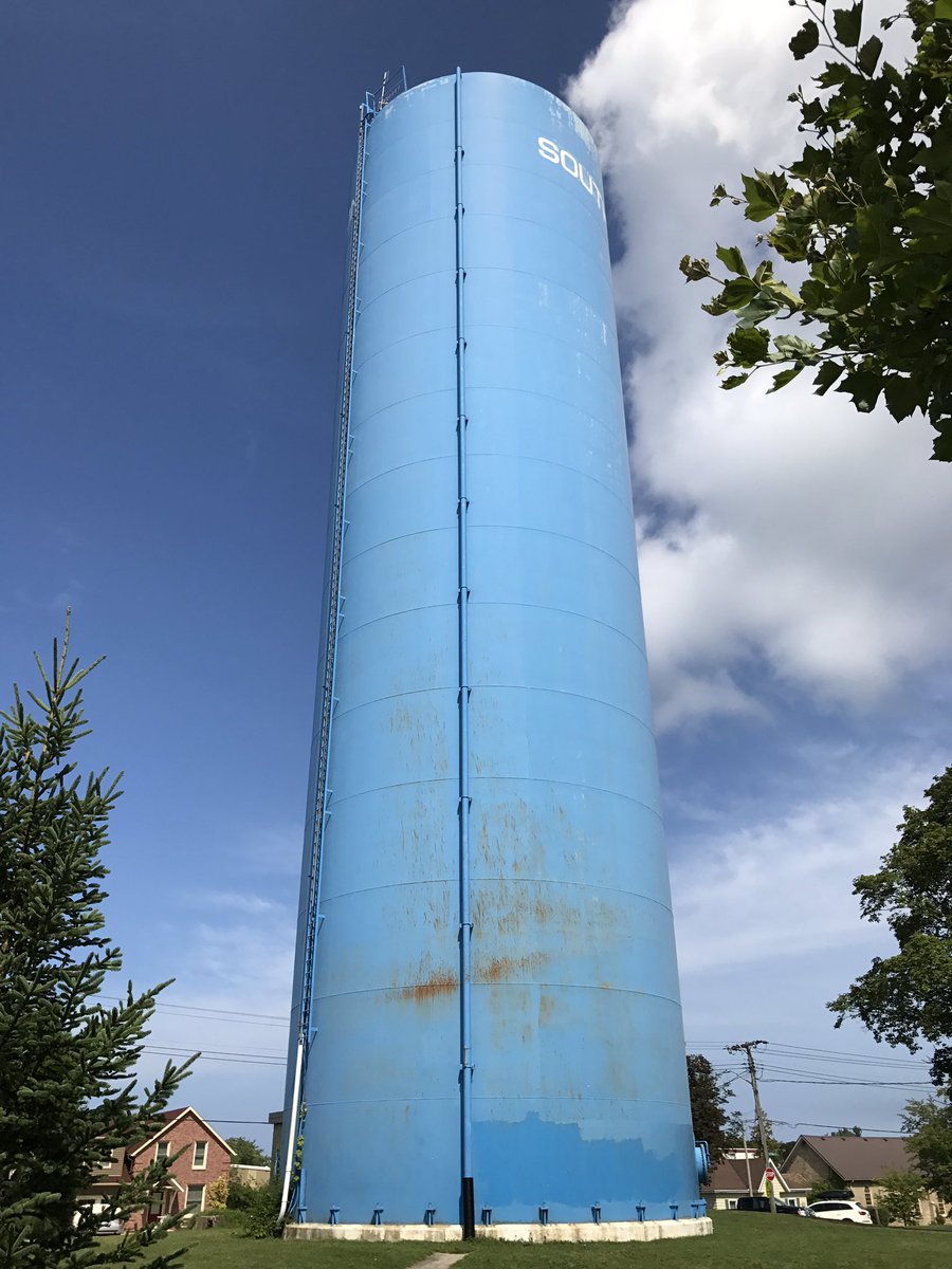 MrsLuchies's tweet photo. How could you estimate the height of the water tower?  How did you get your answer? #summermathfun #mathchat https://t.co/DSf9Rw57Oh