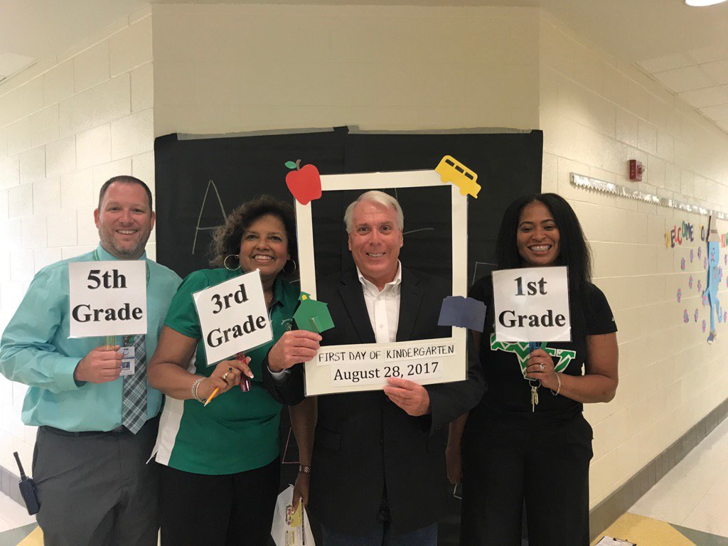 GCS_LA7's tweet photo. First day at Southwest Elem with BoE member Mr. Cashwell! #GCSFirstDay2017 https://t.co/YKsW08v4rl