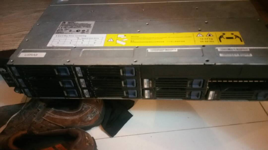 RaphtechI's tweet photo. @abjonlinetran  Huawei Server,  3.3GHZ,  X2 16 cores; 8 core per processor, 16GB RAM ,  600GB SSD Drive &amp; 600GB SAT Drive. Call 08035076840 https://t.co/jUA5jLxc5N