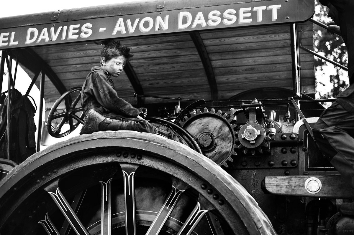 nomadic_shores's tweet photo. A few from Shrewsbury Steam Fair over the weekend #photography #blackandwhitephotography #BankHoliday #summer #Shrewsbury #SteamFair https://t.co/1ejiZ9f445