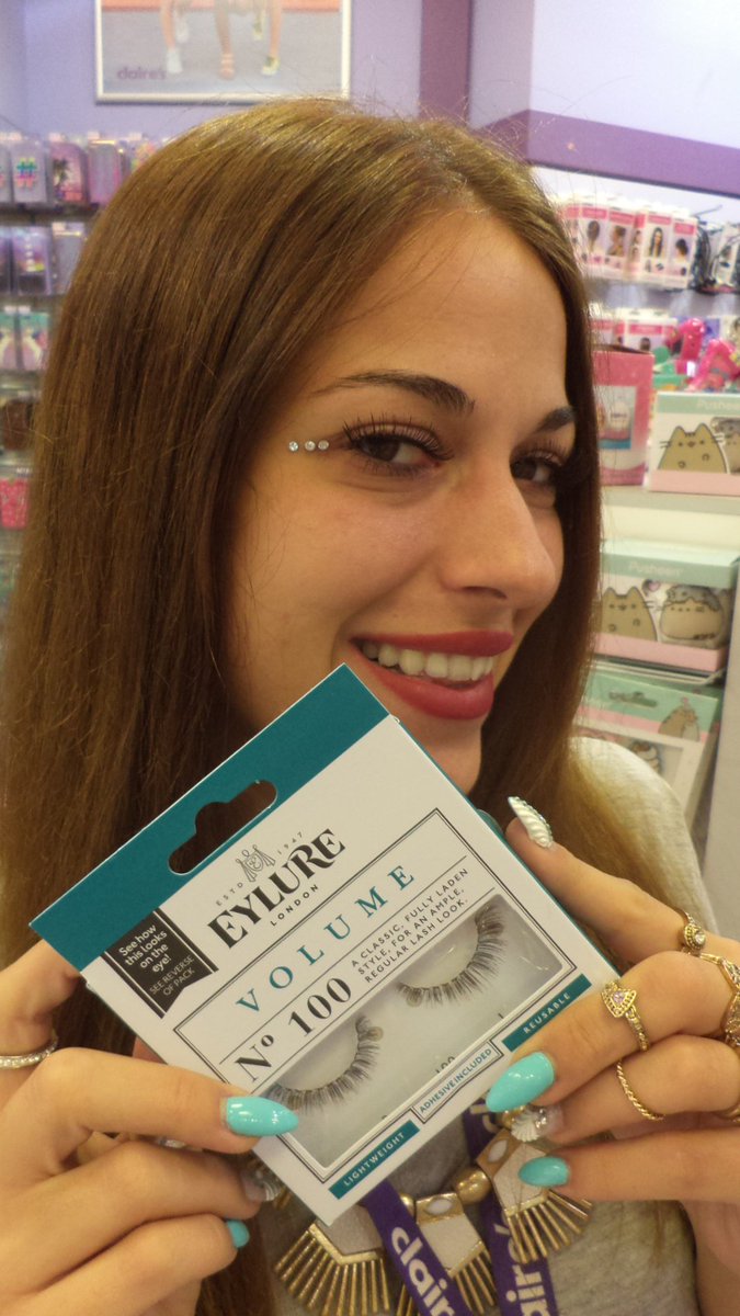 Claires_Greece's tweet photo. Whatever makes you feel beautiful, it's at Claire's!
#itsatclaires #totallybeautiful #claires #clairesstores #clairesgirls #clairesgreece https://t.co/Po8fYF9IFi