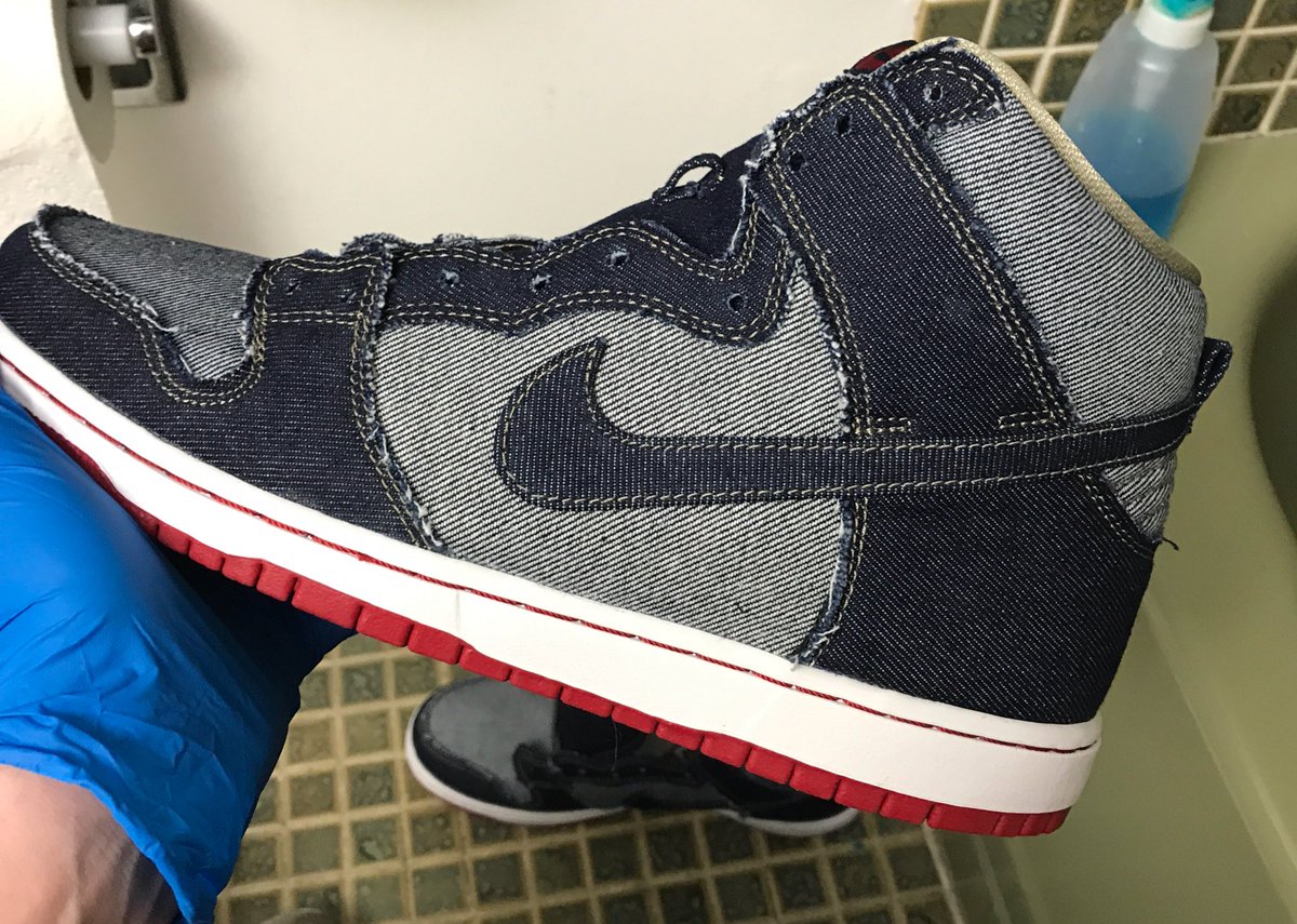 ScHoolBoy_K's tweet photo. Customs I did myself
Before and after
#NikeSB #ReeseForbes https://t.co/CxhWR6EFok