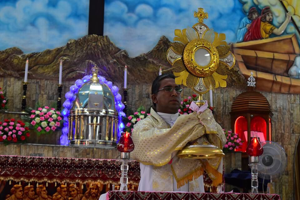 KalyanDiocese's tweet photo. #KEYArmy Meet #StAlphonsa #Forane #Church, #VasaiWest. #DigitalKalyan #CatholicFocus #Catholic #IndianCatholic #ProLife #Life #SyroMalabar https://t.co/ZESChgyvNT