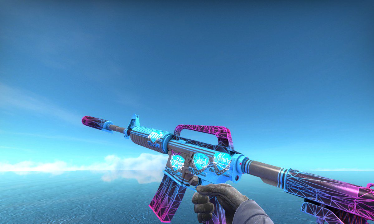 OhhSoSleazy's tweet photo. Giving away this skin with the signatures of two ex-pros on it 😢 [*]

Retweet and follow to enter https://t.co/ww33W0JD7e