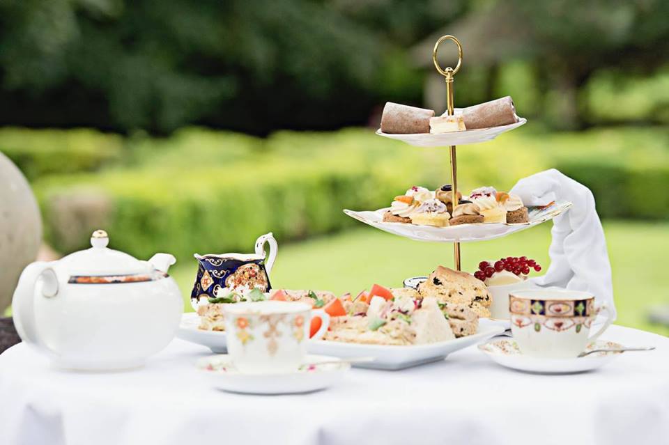 FREE glass Prosecco with #afternoontea #TODAY ONLY - #gardens #terraces #sunshine  Go on, #INDULGE!!
#BankHoliday <a href="/love_retford/">LoveRetford</a> #doncaster